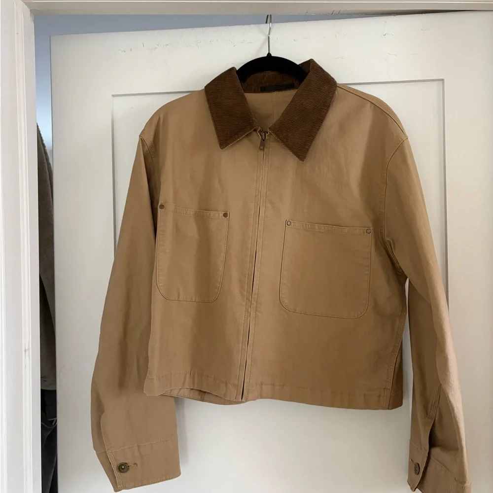 Uniqlo Women's Beige Utility Jacket with Dark Brown Collar - Picture 2 of 2